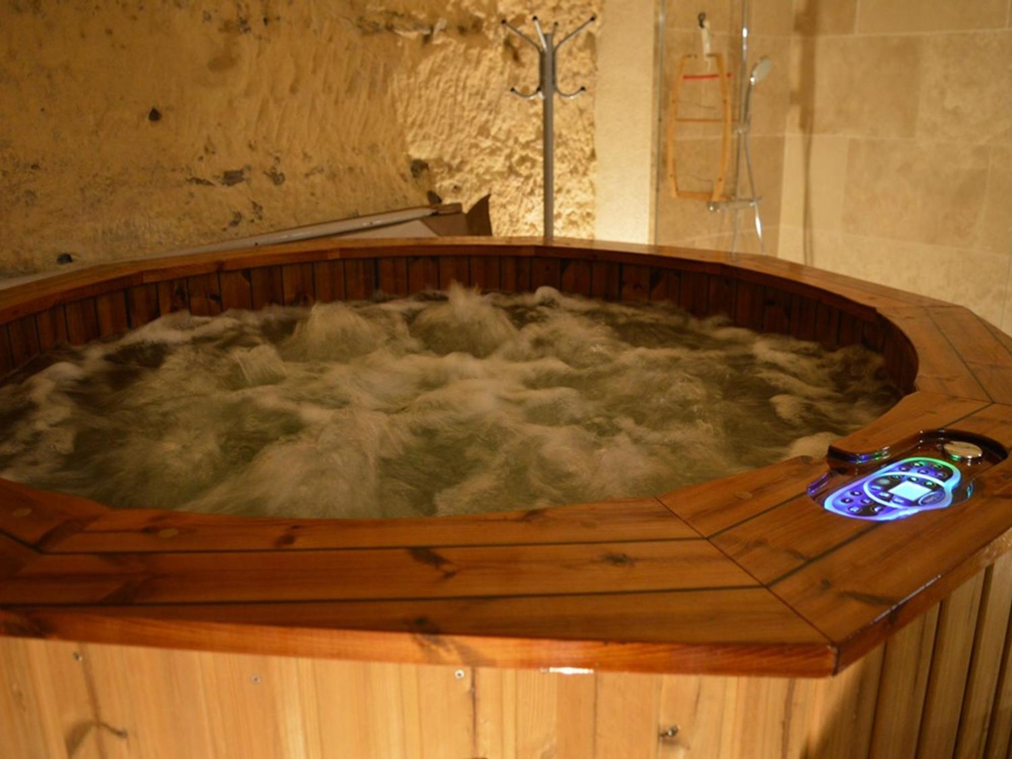 Maison Troglodyte Elegante Avec Spa, Salle De Jeux Et Jardin Clos A Vouvray - Fr-1-381-87 Εξωτερικό φωτογραφία